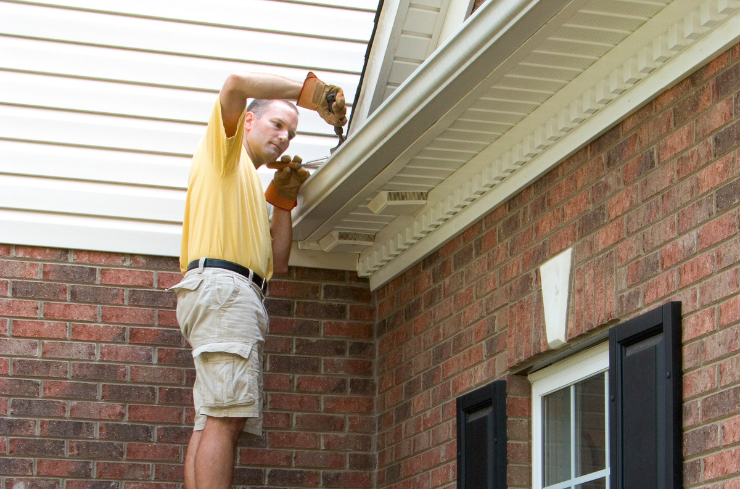 Should You Clean Your Gutters Yourself or Hire a Pro? Here's What You Need to Know<br />
