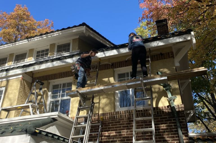 Should You Clean Your Gutters Yourself or Hire a Pro? Here's What You Need to Know<br />
