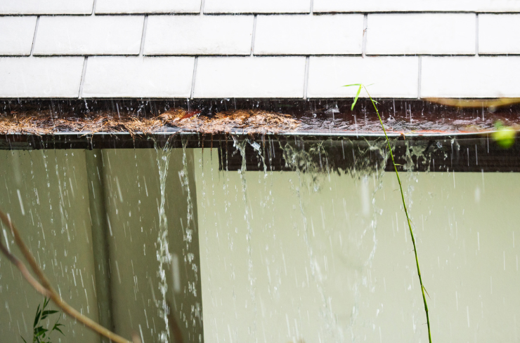 The Best Ways to Keep Gutter Seams From Failing